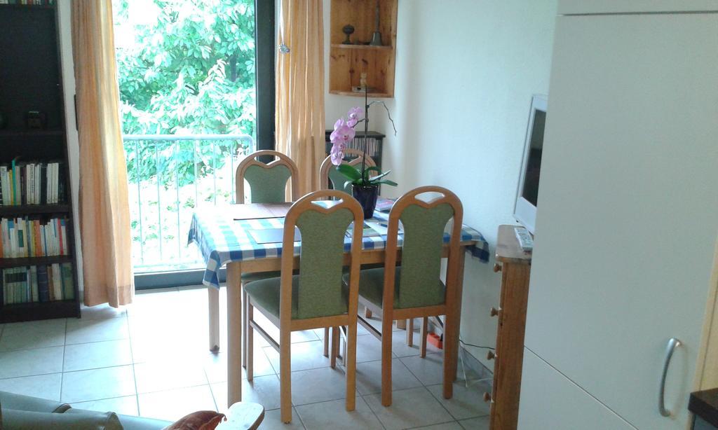 B&B Am See Koeln - Privatzimmer Экстерьер фото