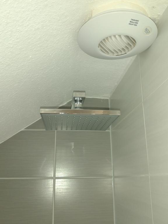 B&B Am See Koeln - Privatzimmer Экстерьер фото