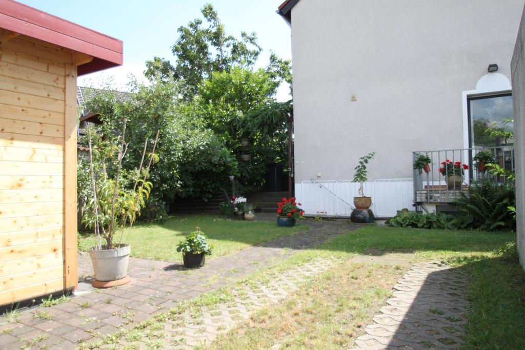 B&B Am See Koeln - Privatzimmer Экстерьер фото