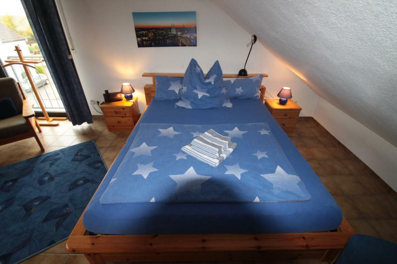 B&B Am See Koeln - Privatzimmer Экстерьер фото