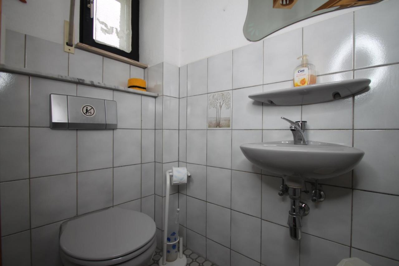B&B Am See Koeln - Privatzimmer Экстерьер фото